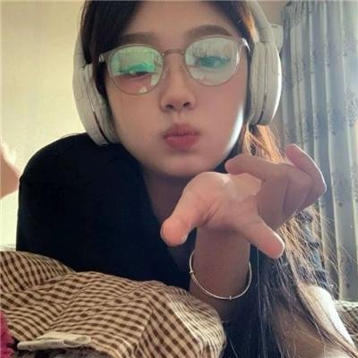 怀旧范儿的狂欢节 封面
